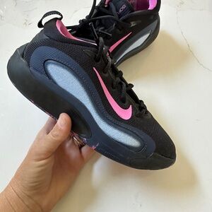 Nike Kids Black and Pink Sneakers isofly